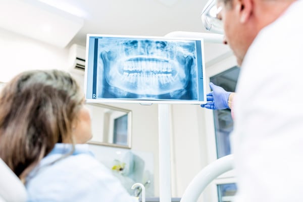 What is a Periodontist image